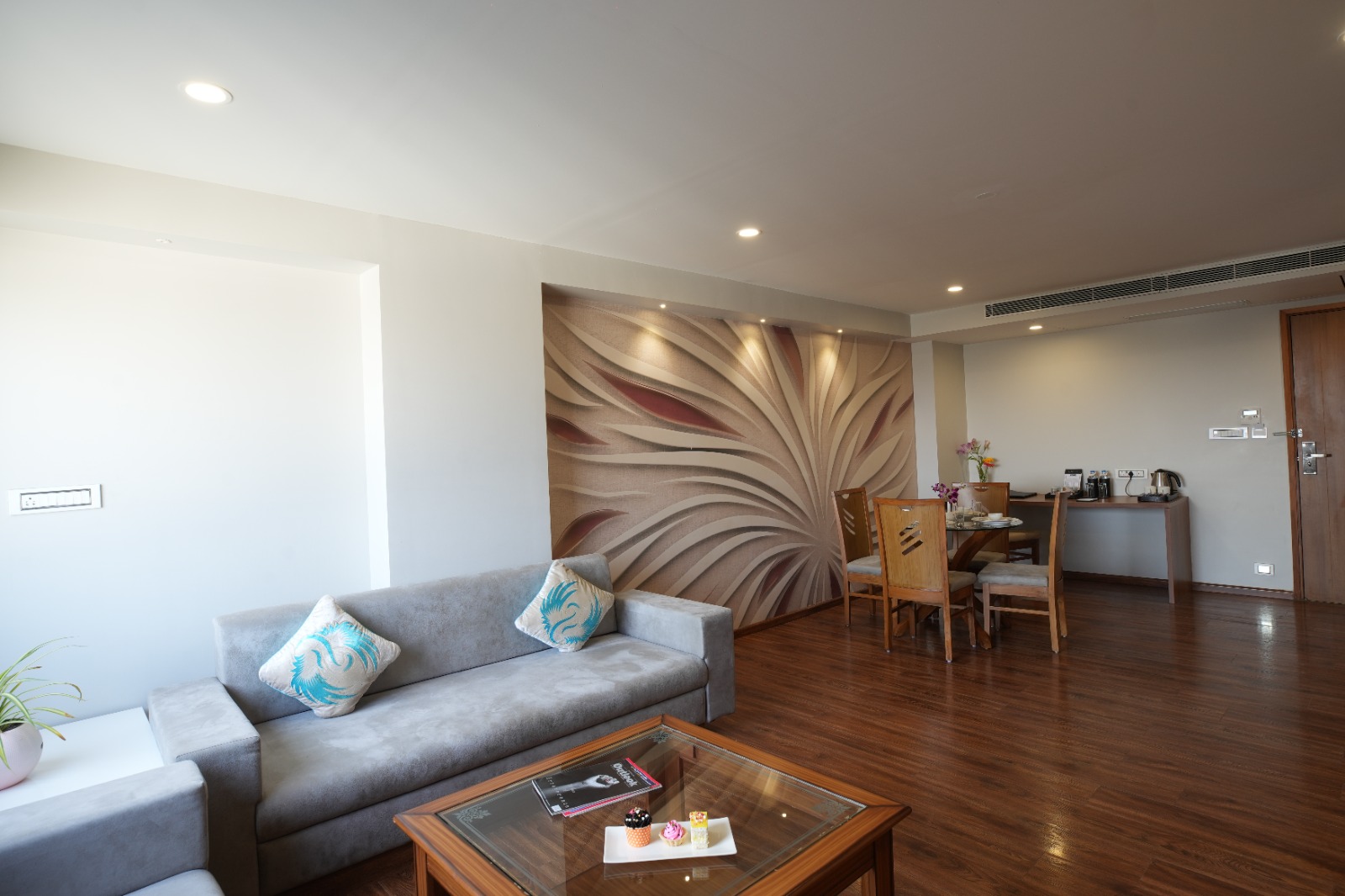 Executive Room Layout 4