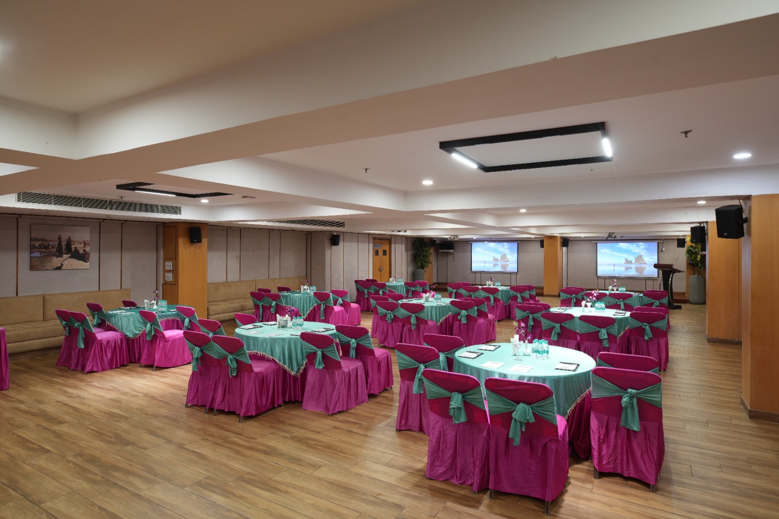 Monarch Banquet Setup